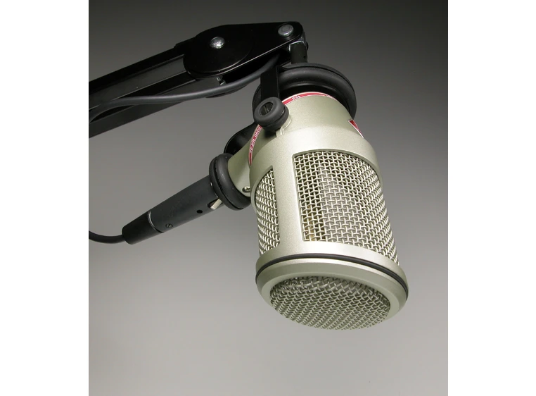 Neumann BCM 104 Broadcast microphone with cardioid condenser 